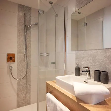 维尔曾霍夫酒店 招待所 瓦尔赫湖